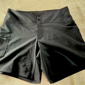 Women’s Avalanche black shorts. Size Small, 14” L from waist, polyester/spandex